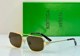 Picture of Bottega Veneta Sunglasses _SKUfw55533344fw
